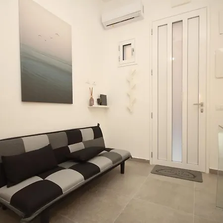 Corselli 14 Μπαγκερία